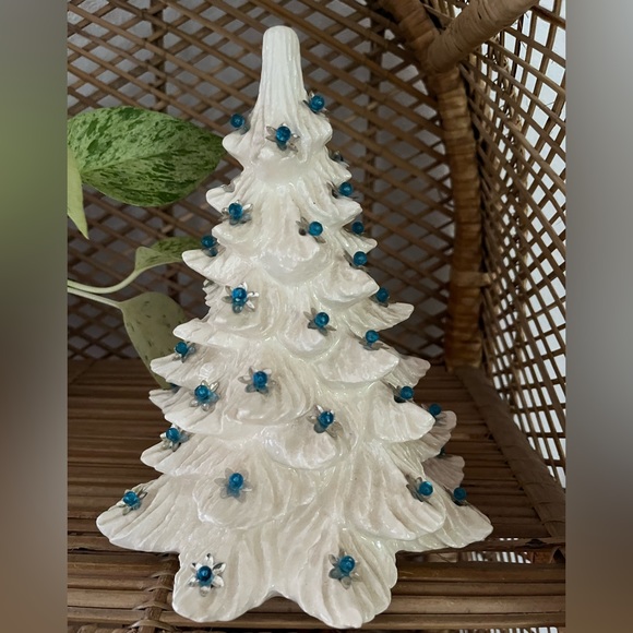 Vintage Ceramic Christmas Tree - Picture 8 of 14